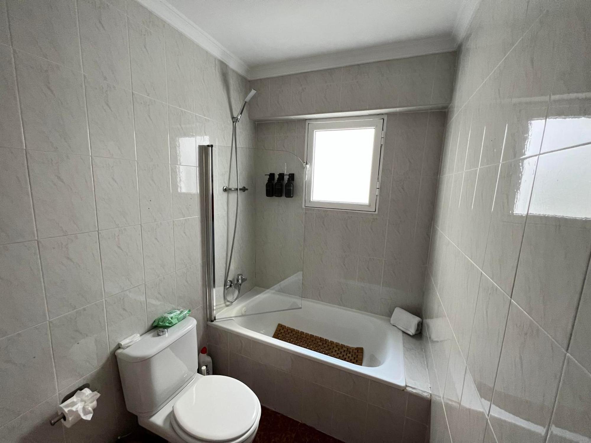 Gran Apartamento Con Parking Gratis Centro De Malaga Ngoại thất bức ảnh