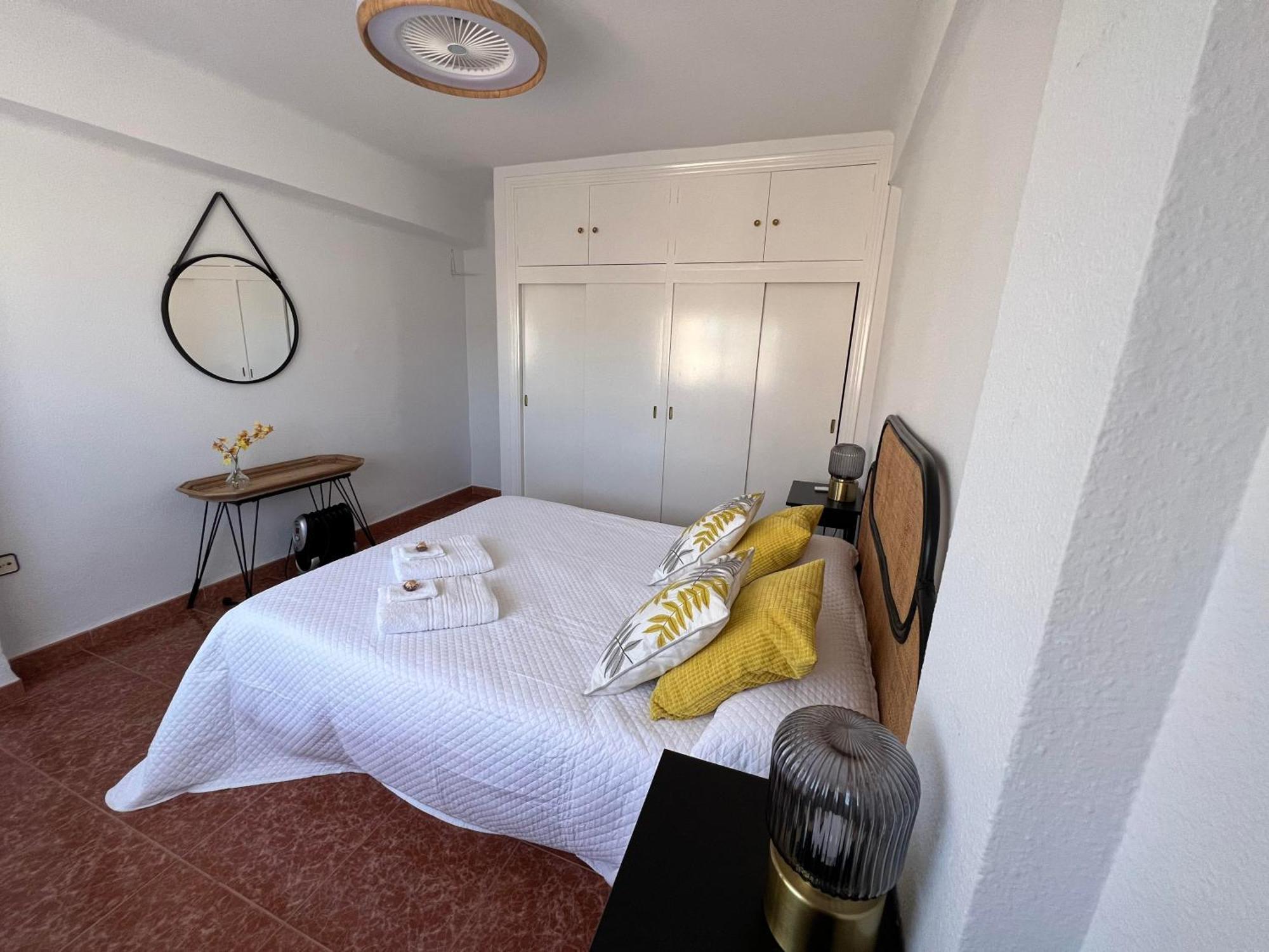 Gran Apartamento Con Parking Gratis Centro De Malaga Ngoại thất bức ảnh